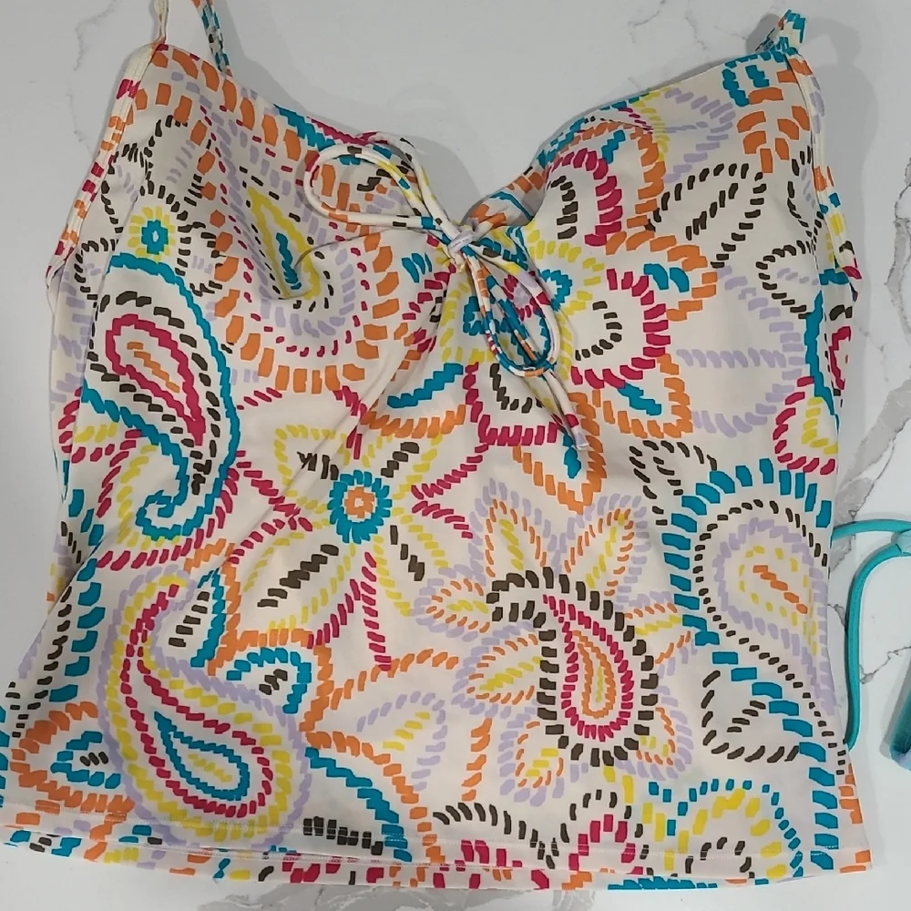 Colorful Patterned Tank Tops - Picture 6 of 9